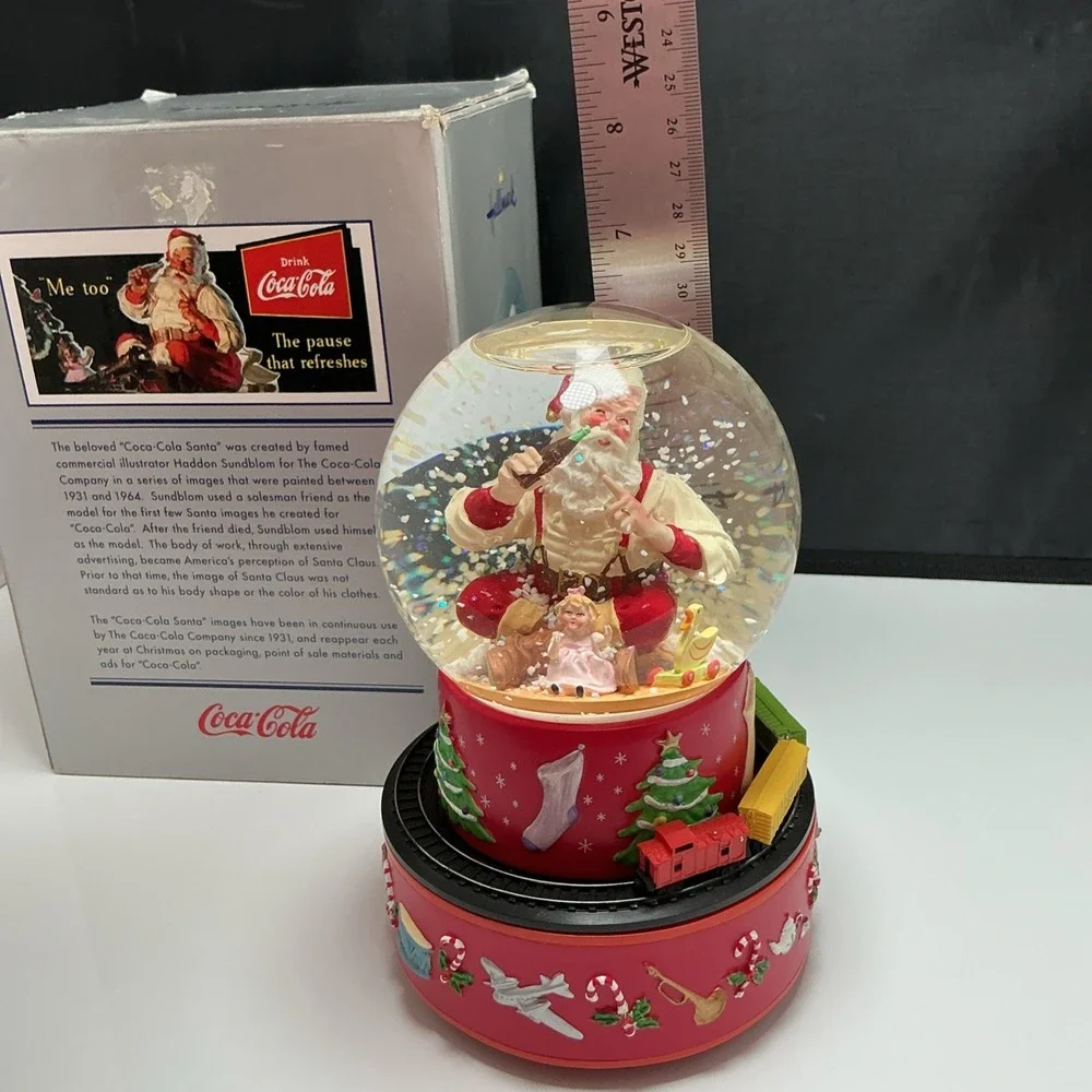 2001 Hallmark Coca-Cola Santa Musical Snow Globe Moving Train w/ Box Works Vtg